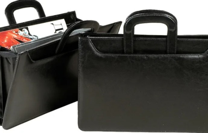 Утеряна сумка с документами (паспорт, права)