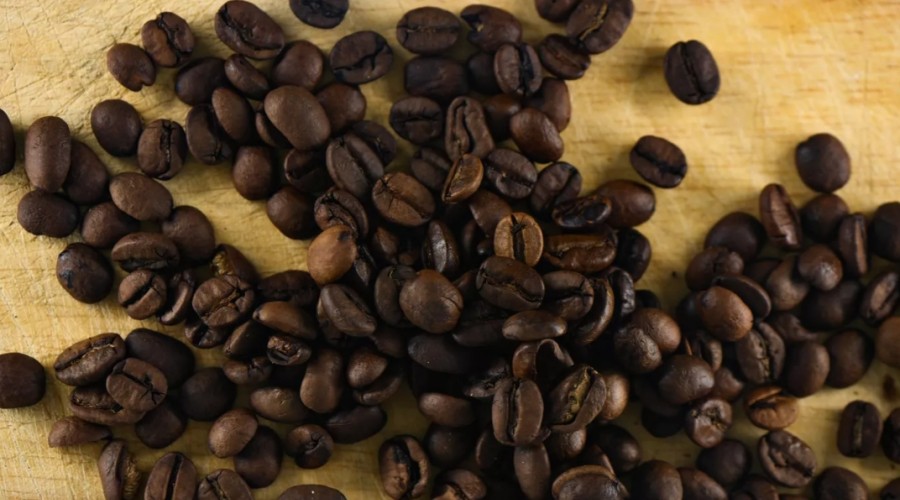 Биржевая цена кофе робуста снизилась более чем на четыре процента