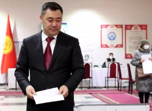 Президент Киргизии назначил дату досрочных выборов в парламент