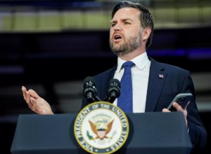 Вэнс заявил, что демократы мешают восстанавливать экономику после Байдена