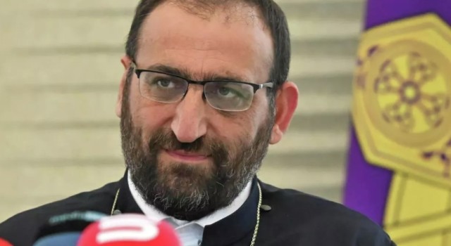 В Армении задержали архиепископа Хачатряна по делу о сбыте наркотиков