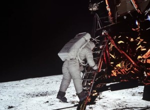 Кандидат на пост главы НАСА пообещал американскую базу на Луне